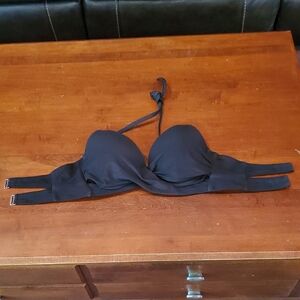 Shade & Shore Black Bikini Top With Underwire Support. Size 36 C